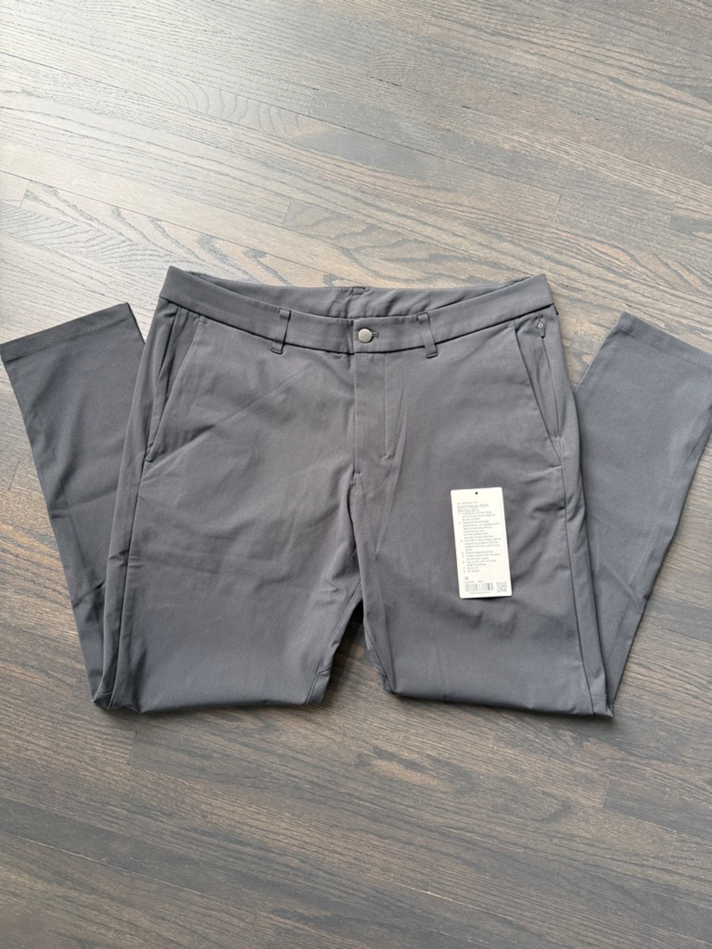 Lululemon Mens Commission Pants in Charcoal Gray NWT